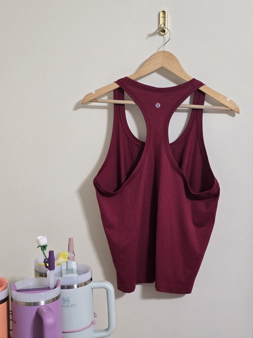 Lululemon Swiftly Tech Racerback - Picture 2 of 5